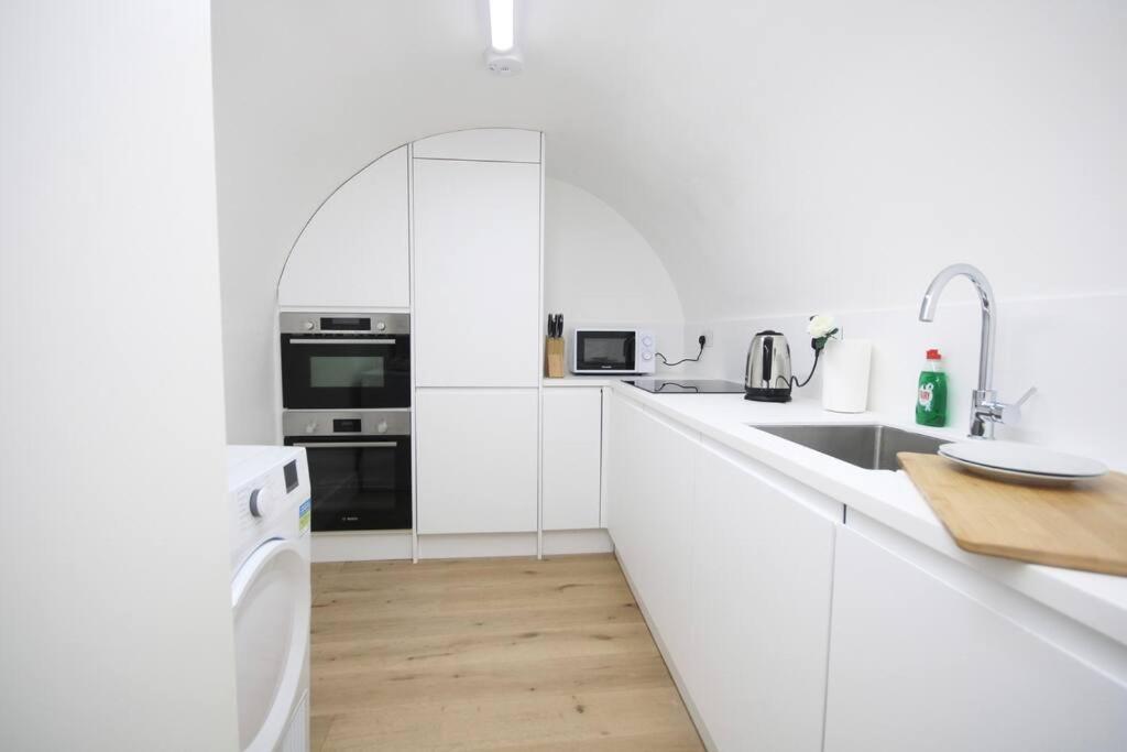 런던 Lovely Flat In Baker Street 아파트 외부 사진