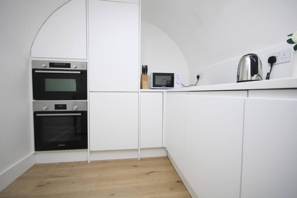 런던 Lovely Flat In Baker Street 아파트 외부 사진